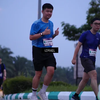 Runner Photo 7471181