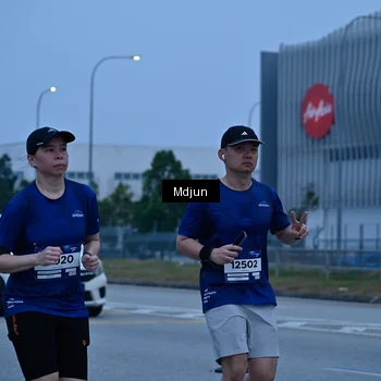 Runner Photo 7471204
