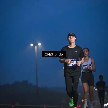 Runner Photo 7471210