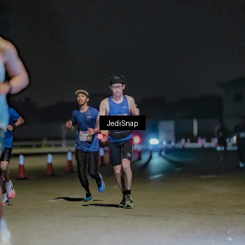 Runner Photo 7471211