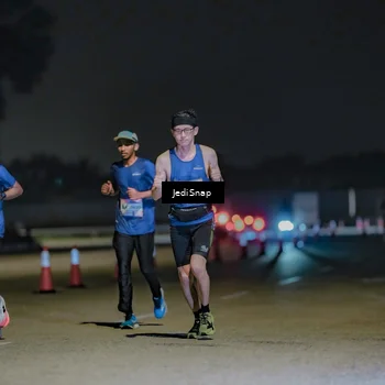 Runner Photo 7471240