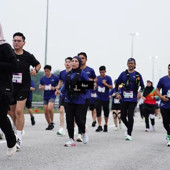Runner Photo 7471247
