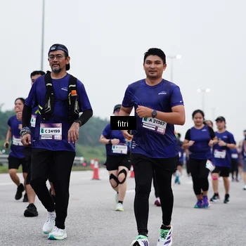 Runner Photo 7471301