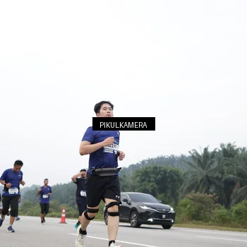 Runner Photo 7471306
