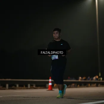 Runner Photo 7471312