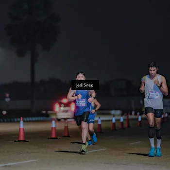 Runner Photo 7471316