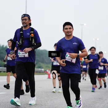 Runner Photo 7471323