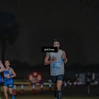 Runner Photo 7471343