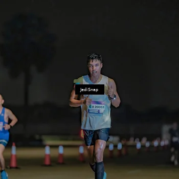Runner Photo 7471344
