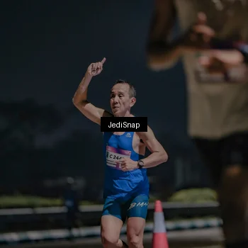 Runner Photo 7471376