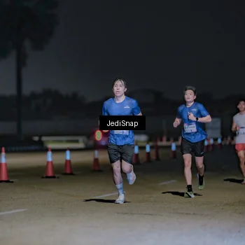Runner Photo 7471392