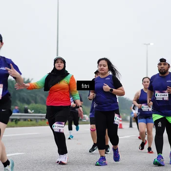 Runner Photo 7471396
