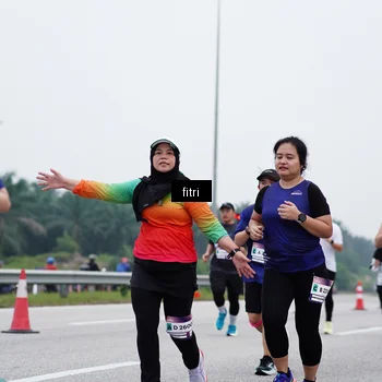 Runner Photo 7471398