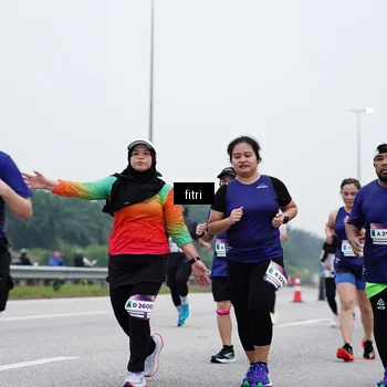 Runner Photo 7471399