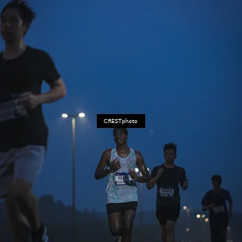 Runner Photo 7471402