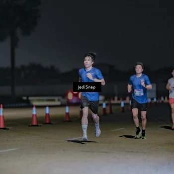 Runner Photo 7471420