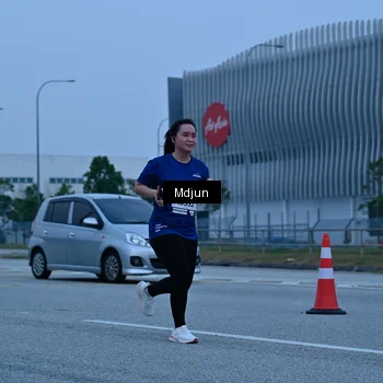 Runner Photo 7471441