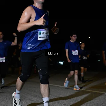 Runner Photo 7471442
