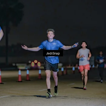Runner Photo 7471443