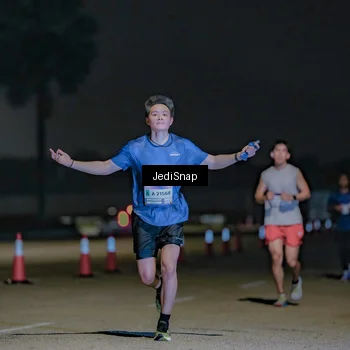 Runner Photo 7471451