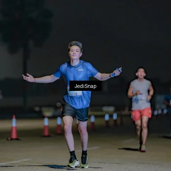 Runner Photo 7471452