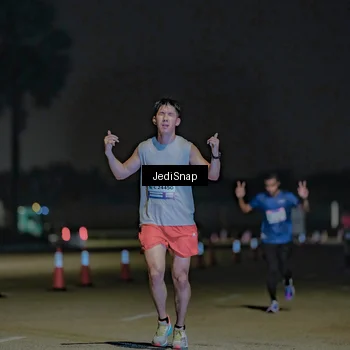 Runner Photo 7471493