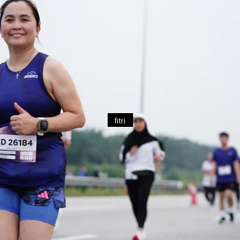Runner Photo 7471496