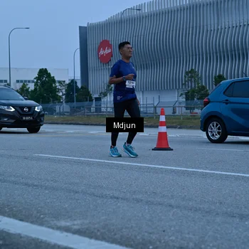 Runner Photo 7471514