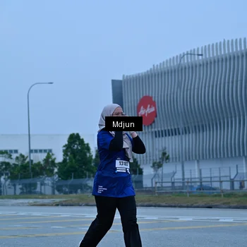 Runner Photo 7471515