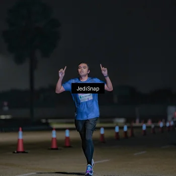 Runner Photo 7471537