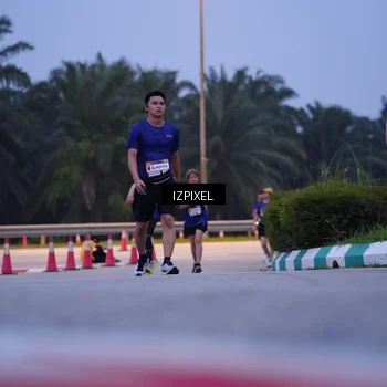 Runner Photo 7471603