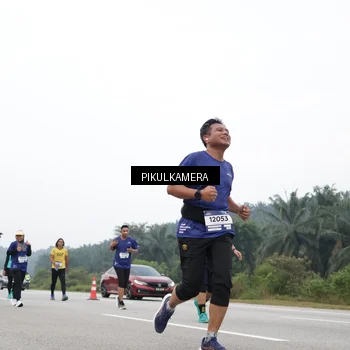 Runner Photo 7471645