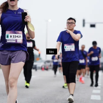 Runner Photo 7471653