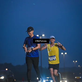 Runner Photo 7471656