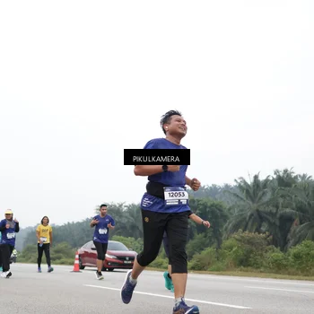 Runner Photo 7471690