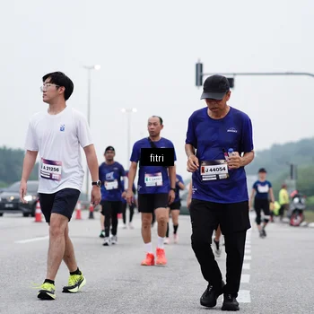 Runner Photo 7471762