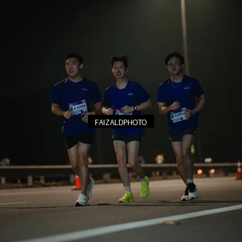 Runner Photo 7471763