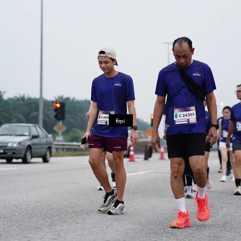 Runner Photo 7471776