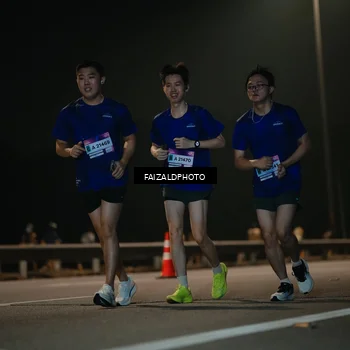Runner Photo 7471781