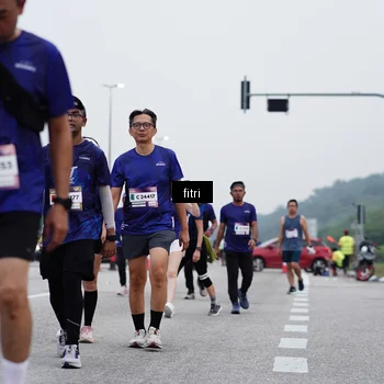 Runner Photo 7471792
