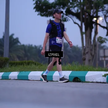 Runner Photo 7471800