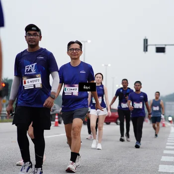 Runner Photo 7471808