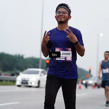 Runner Photo 7471871