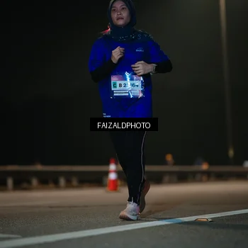 Runner Photo 7471876