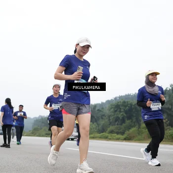 Runner Photo 7471878