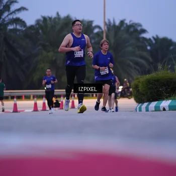 Runner Photo 7471919