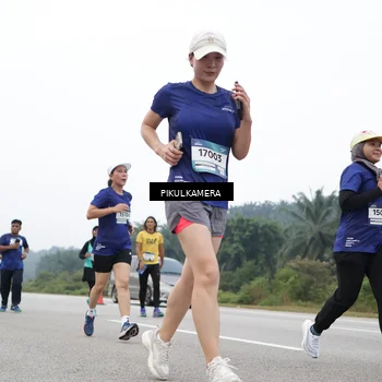 Runner Photo 7471983
