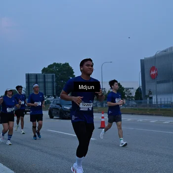 Runner Photo 7472018