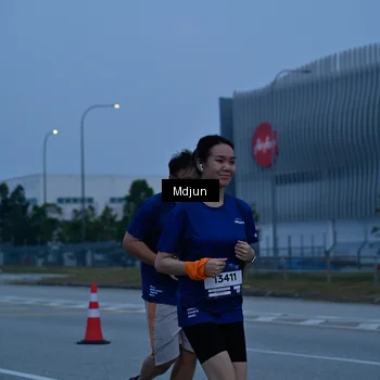 Runner Photo 7472030