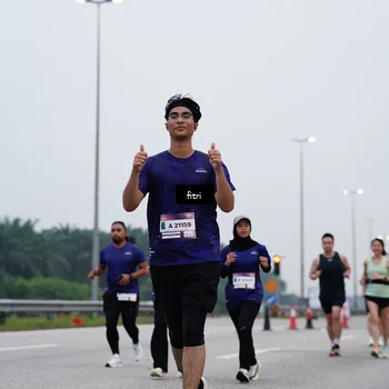 Runner Photo 7472034